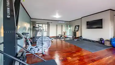 Hilltop Forest Lodge & Chalets - Hluhluwe