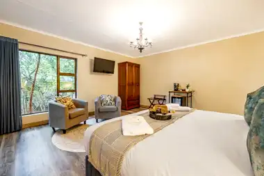 Hilltop Forest Lodge & Chalets - Hluhluwe